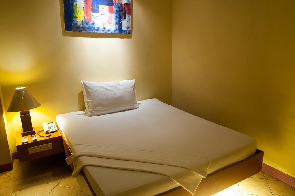 Gran Prix Manila Hotell Eksteriør bilde