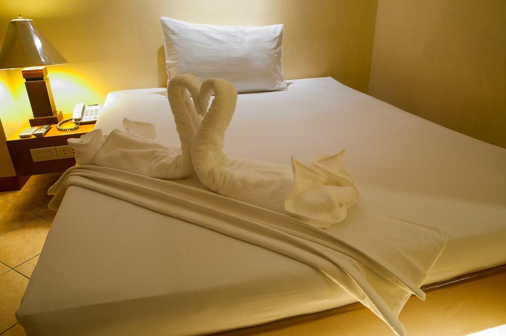 Gran Prix Manila Hotell Eksteriør bilde