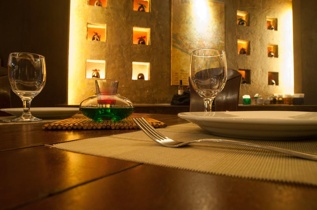 Gran Prix Manila Hotell Eksteriør bilde